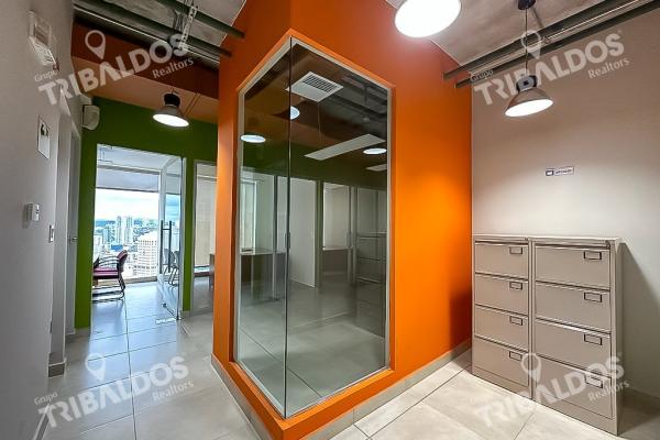 Venta de oficina en obarrio, ph sortis