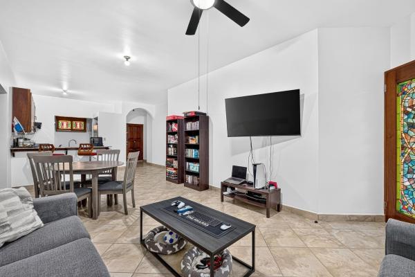 Condominio exclusivo en el tercer piso en valle escondido boquete