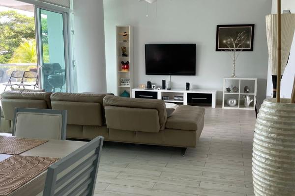 "apartamento en punta barco, con vista al mar y 3 recámaras en ph solea"