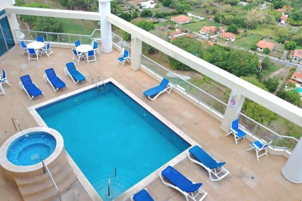 Apartamento en venta con vistas al campo de golf oceano y montana