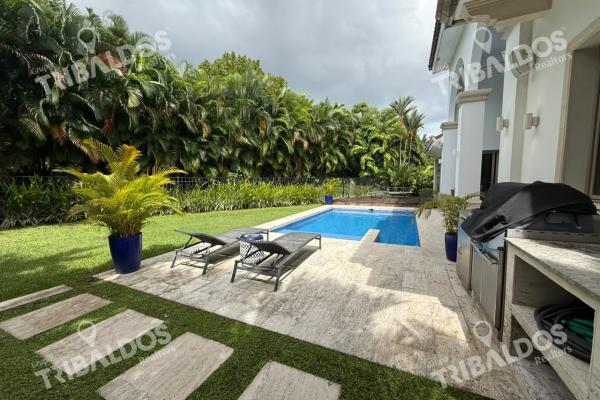 Sale of house in ph fairway estates, santa maría