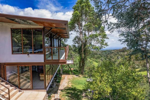Airbnb-style property with 4 studios in palmira