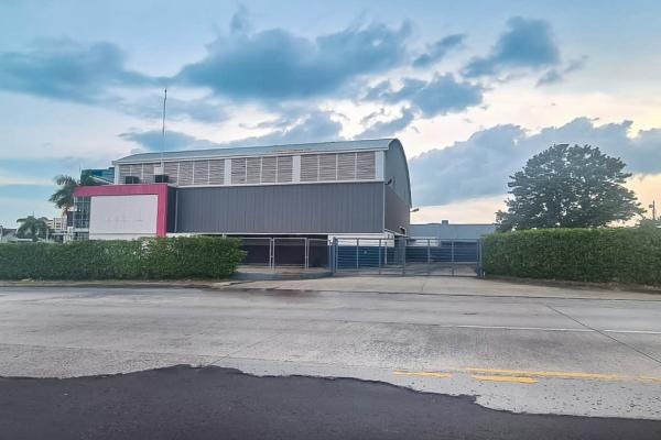 Venta de edificio comercial en santa maría
