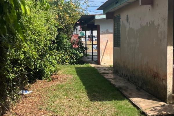 House with land for commercial development los san