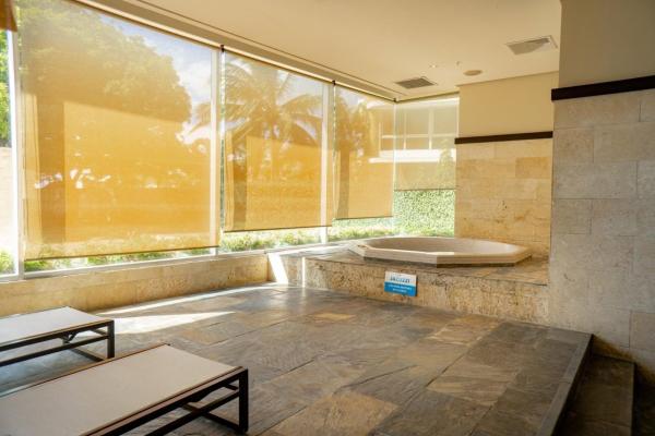 Beachfront living condo gorgona close to coronado