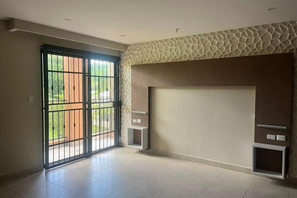 Banco vende ph embassy club, clayton