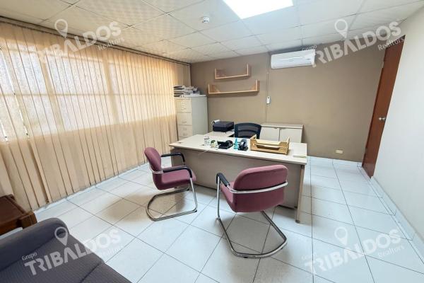 Alquiler de bodega con oficinas en juan díaz