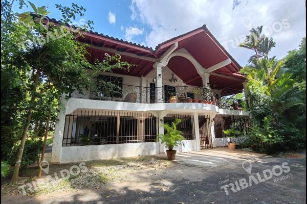 Sale of house in albrook