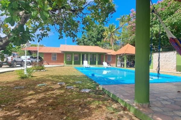 House with pool large lot nueva gorgona panama