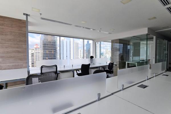 Oficina amoblada moderna en sortis - 285 m2