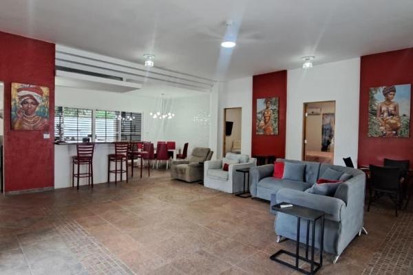 4 bedroom house with private pool and jacuzzi