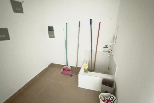 Commercial space for sale in condado del rey