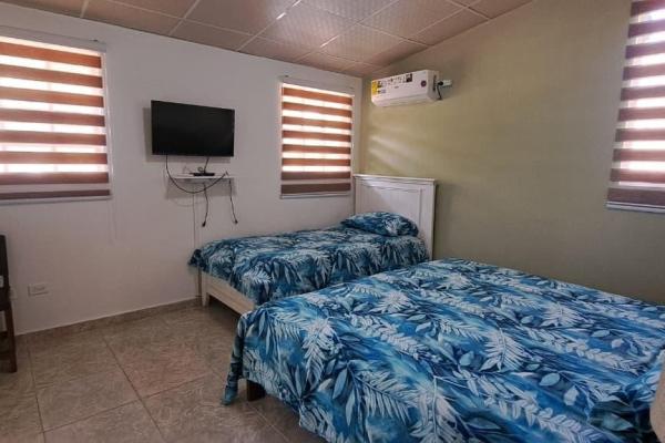 House with pool large lot nueva gorgona panama