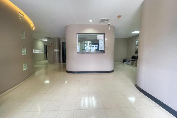 Se vende edificio comercial con galera y oficina