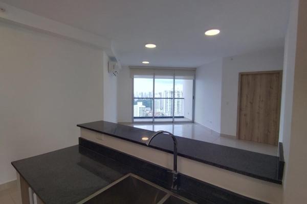 Apto de 3 cuartos y 2.5 baños con vistas panorámicas de panamá