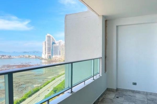 Apartamento en venta frente al mar