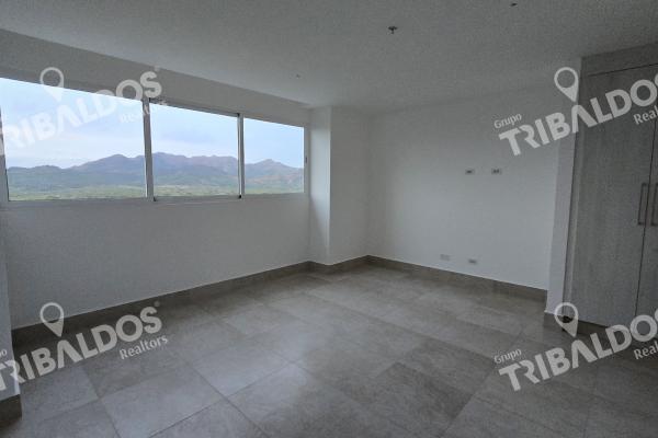 Venta de apartamento en ocean waves nueva gorgona