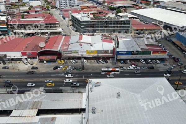 Negociable !! venta de plaza comercial rentando en transístmica