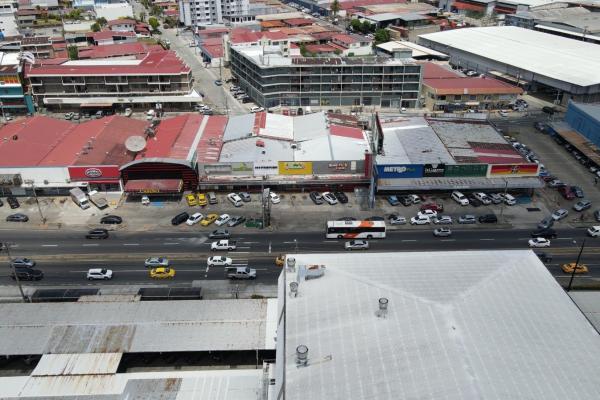 Sale of commercial plaza renting on transístmica