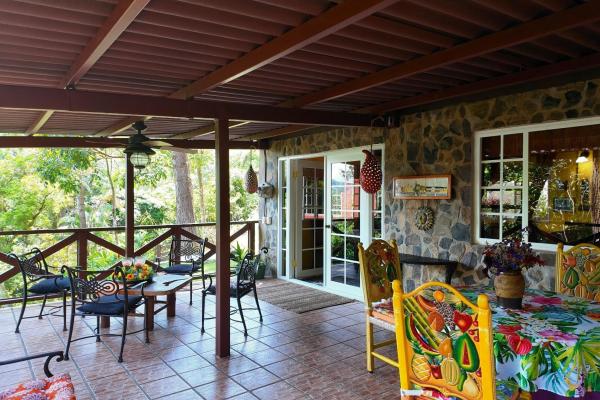 Charming mountain home for sale in toscana, altos