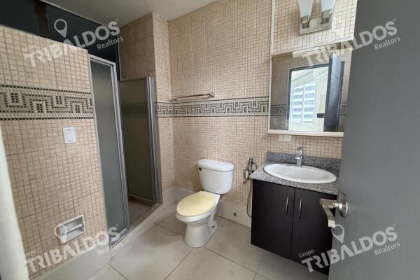 Sale of apartment in south sea of paitilla