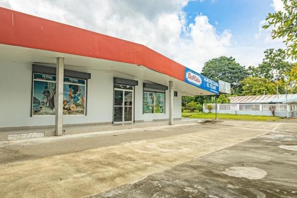 Mixed-use commercial property in san pablo viejo