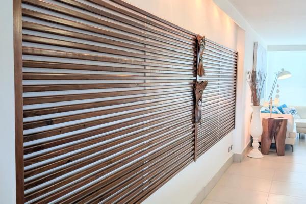Beachfront living condo gorgona close to coronado