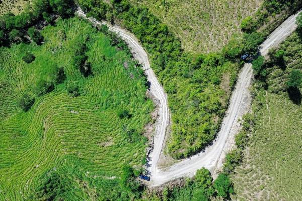Expansive 146.652 ha property with water sources
