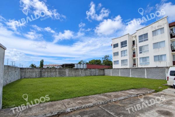 Venta de terreno en las acacias con anteproyecto