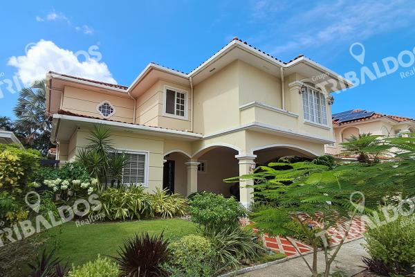 Venta de casa en villa valencia, costa sur con paneles solares