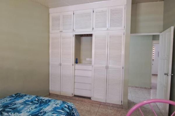 House with pool large lot nueva gorgona panama