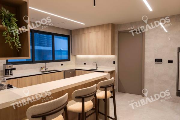 Venta de apartamento en ocean front paitilla