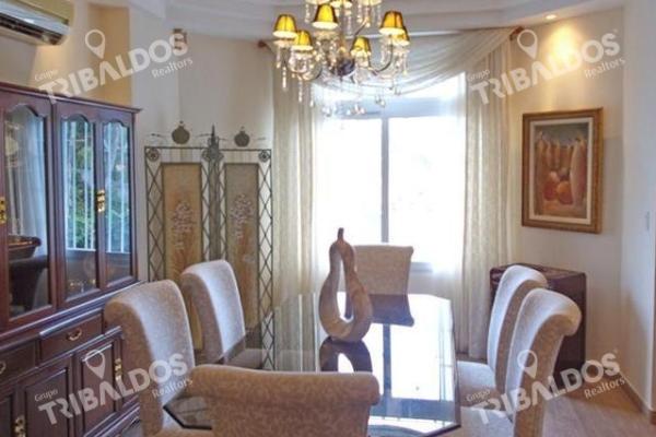 Venta de casa en dos mares con piscina, excelente ubicación