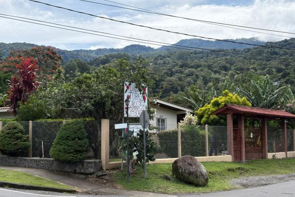 Corner lot property for sale on boquete