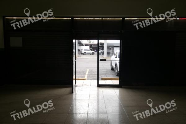 Venta de local en plaza toledo vista hermosa