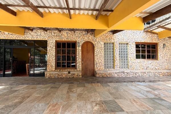 House for sale in altos de cerro azul