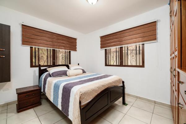Beautifully maintained 3-bedroom home with guest s