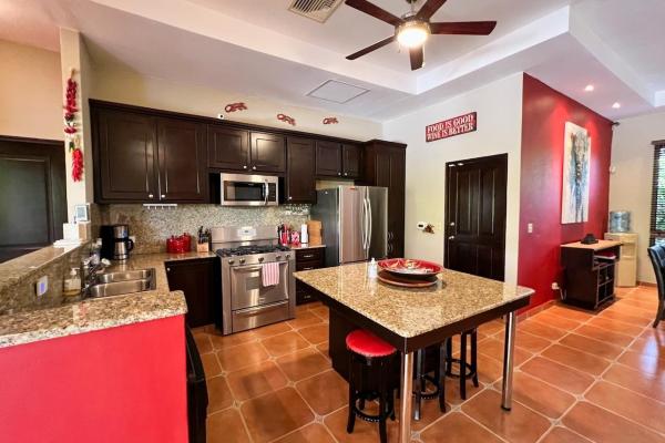 Hermosa casa privada en venta en coronado.