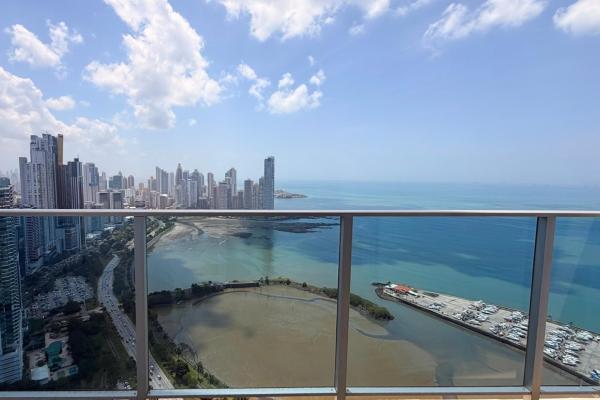 Apt amoblado piso alto - white tower - 121 m2