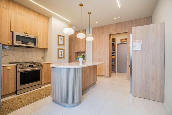 For sale 4-bedroom penthouse in ph regalia
