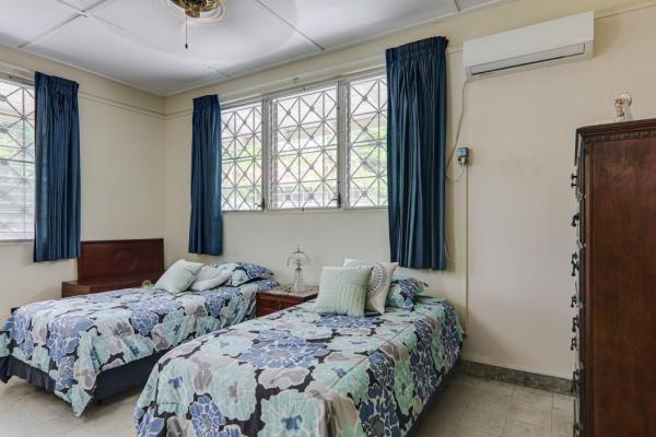 Duplex for sale in diablo: family friendly lot