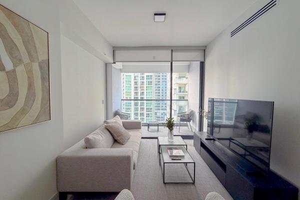 Spectacular apartment in nuovo by armani - 103 m2