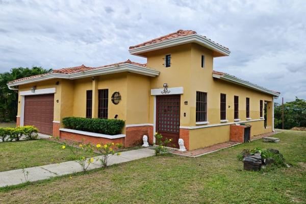 House in hacienda pacifica with 3 bedrooms