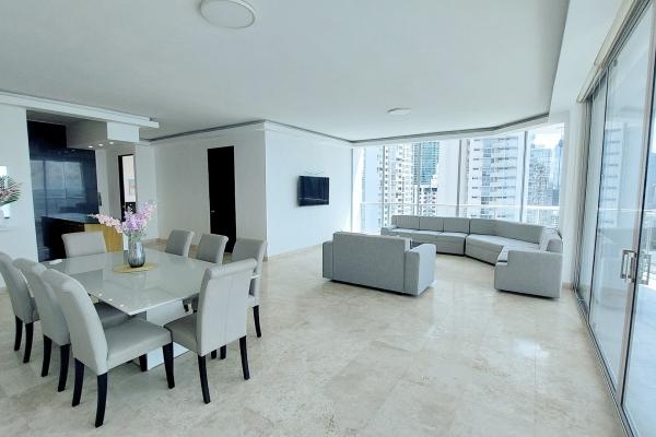 Hermoso apartamento en ave. balboa, ph sky residence con vista al mar