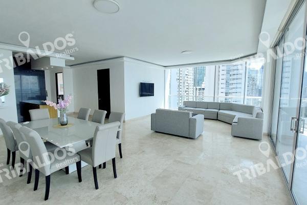 Hermoso apartamento en ave. balboa, ph sky residence con vista al mar