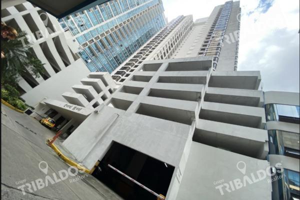 Venta de apartamento en ph coral reef avenida balboa