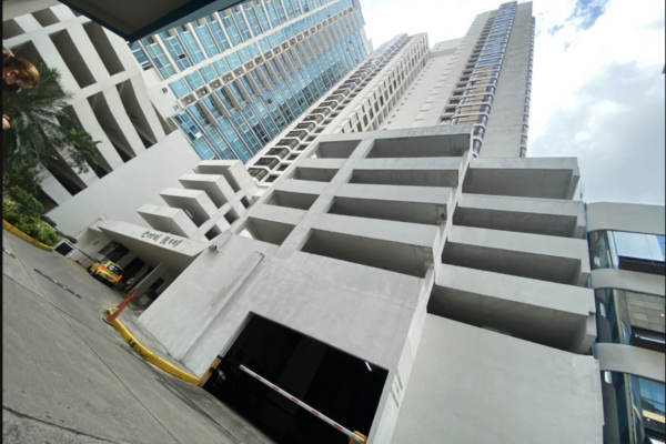 Sale of apartment in coral reef building on balboa avenue