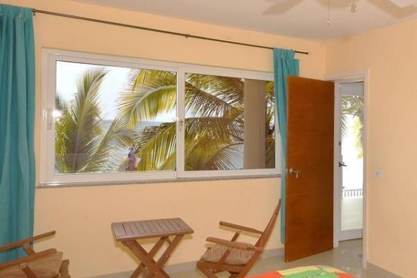 Id 10037 oceanfront italian villa 20 minutes away