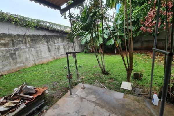 2 houses for sale in carrasquilla, steps from parq