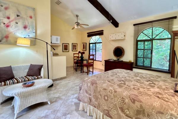 Casa en altos de maría con estudios independientes